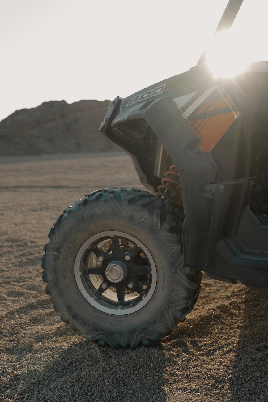 Americana: Four Wheeling Fun, Family and Friends
